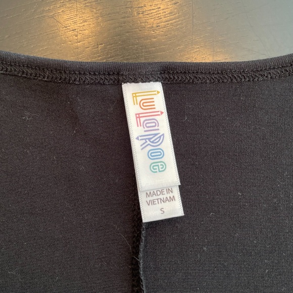 LuLaRoe Perfect T - Picture 4 of 4